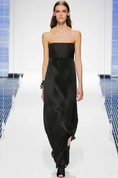 Look 64